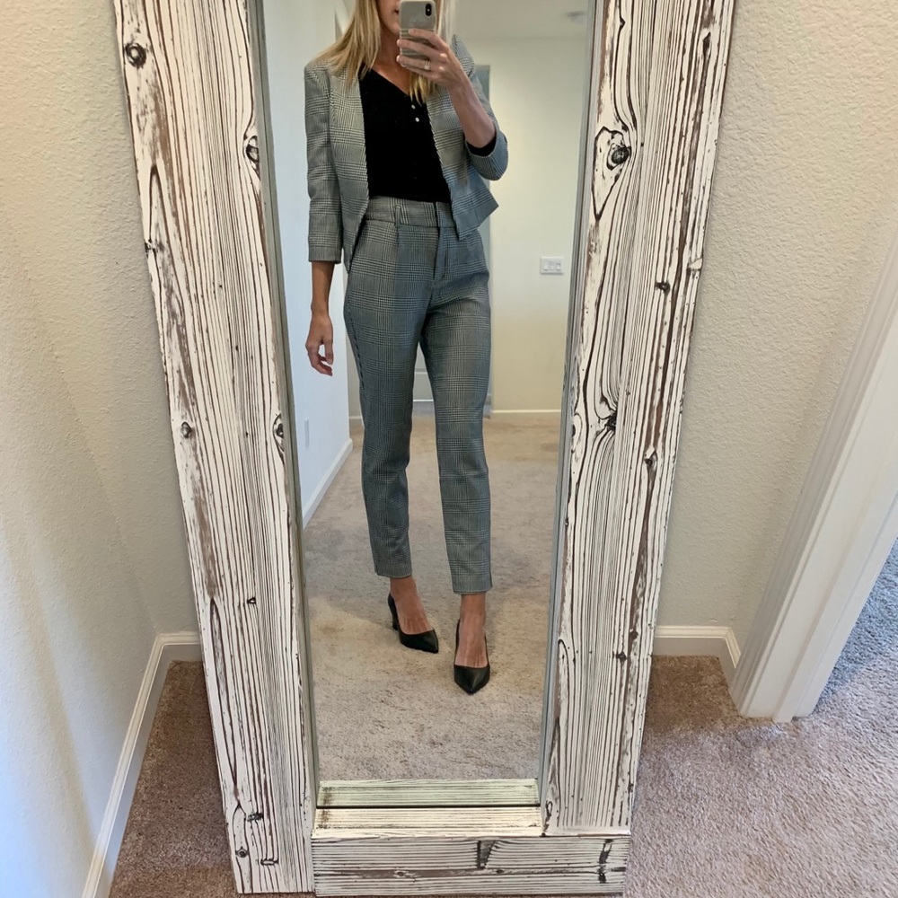 Express Women’s Cropped Suit Jacket